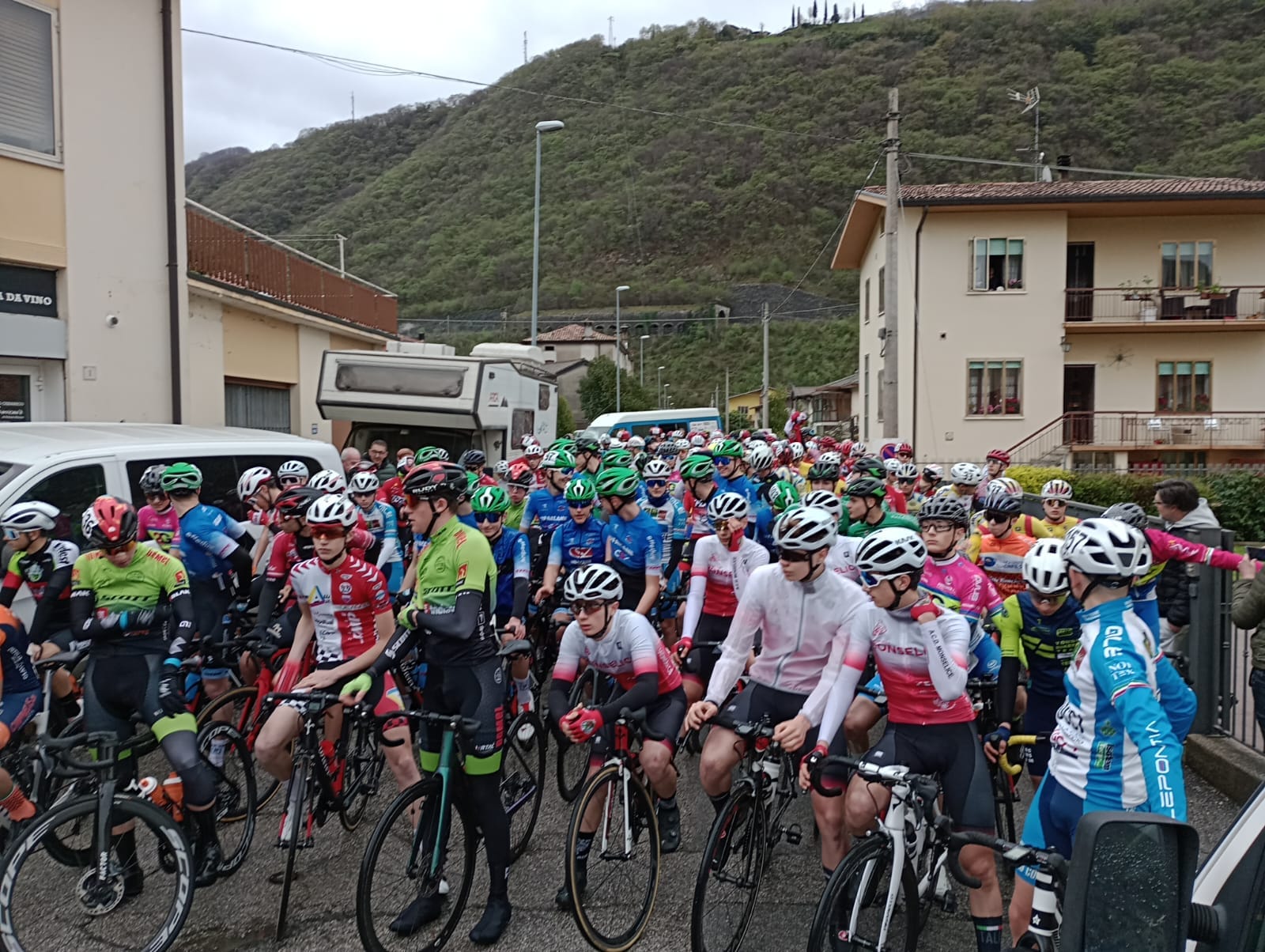 Edoardo Ietta quinto al Ghisallo in una domenica impegnativa per il ‘Pedale’