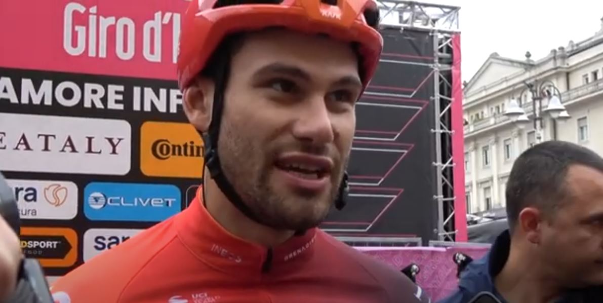 Questa mattina la terza tappa del Giro d'Italia partita da Novara, un pieno di ovazioni per Filippo Ganna