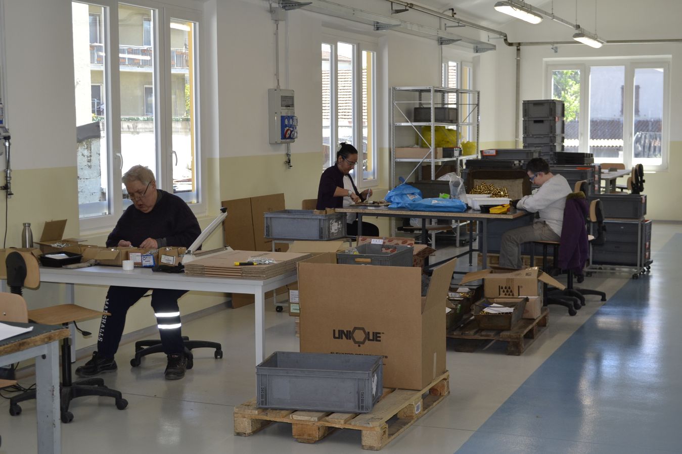 È in attività la Fabbrichetta del Mario Campagnoli ad Arona con una quindicina di dipendenti