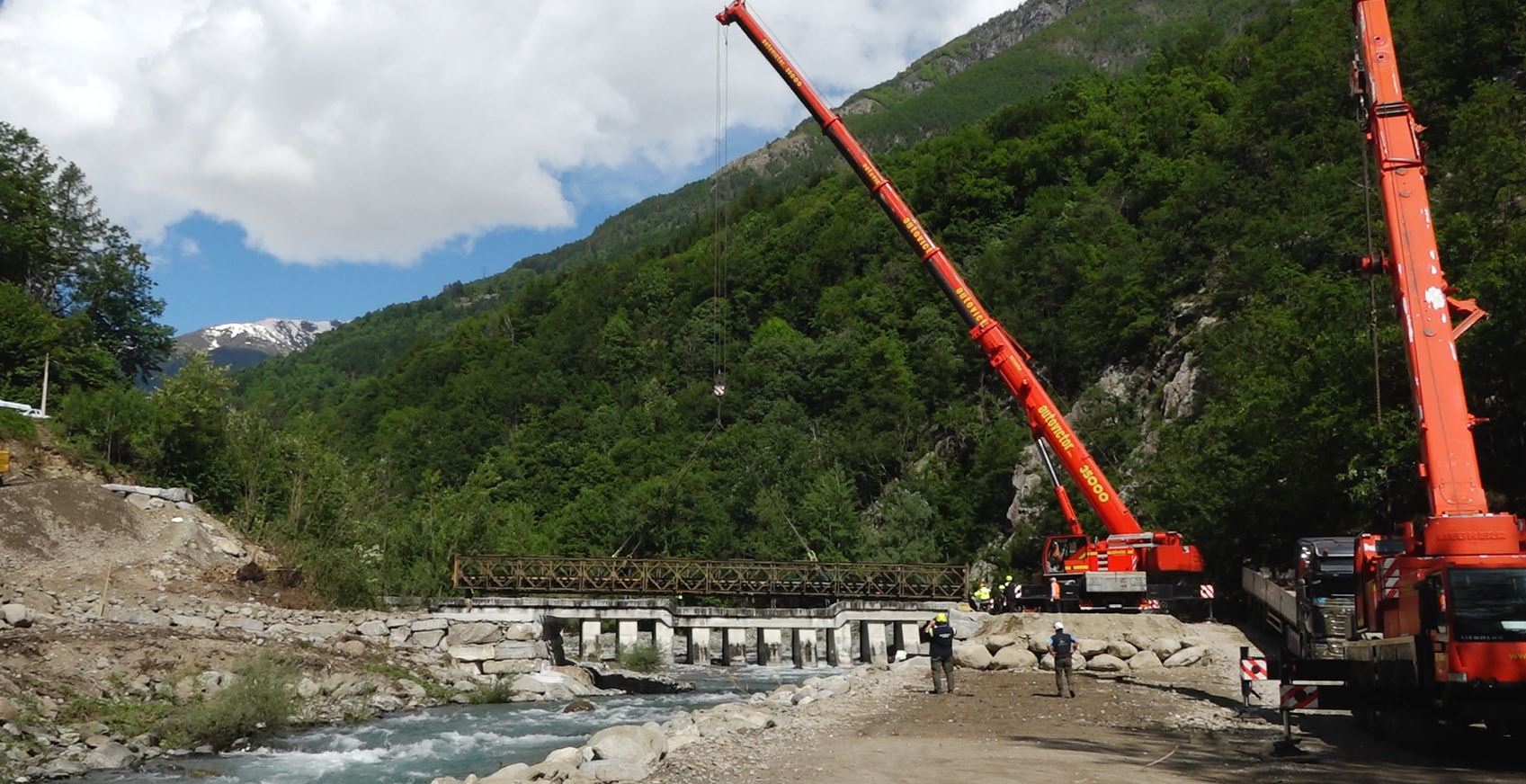 Entro dieci giorni l’isolamento di Bognanco potrebbe terminare. Posato il ponte bailey