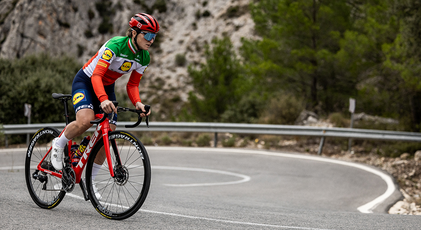 Quinta vittoria ai campionati italiani in linea per Elisa Longo Borghini, che si riconferma dopo il successo dello scorso anno