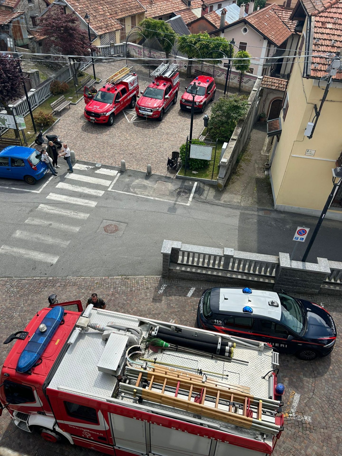Crollo soffitto municipio Quarna Sopra, un ferito in codice giallo