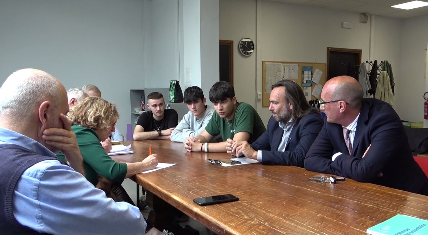 I ragazzi e l'ambiente, ne abbiamo parlato con gli studenti dei Liceo Fermi di Arona