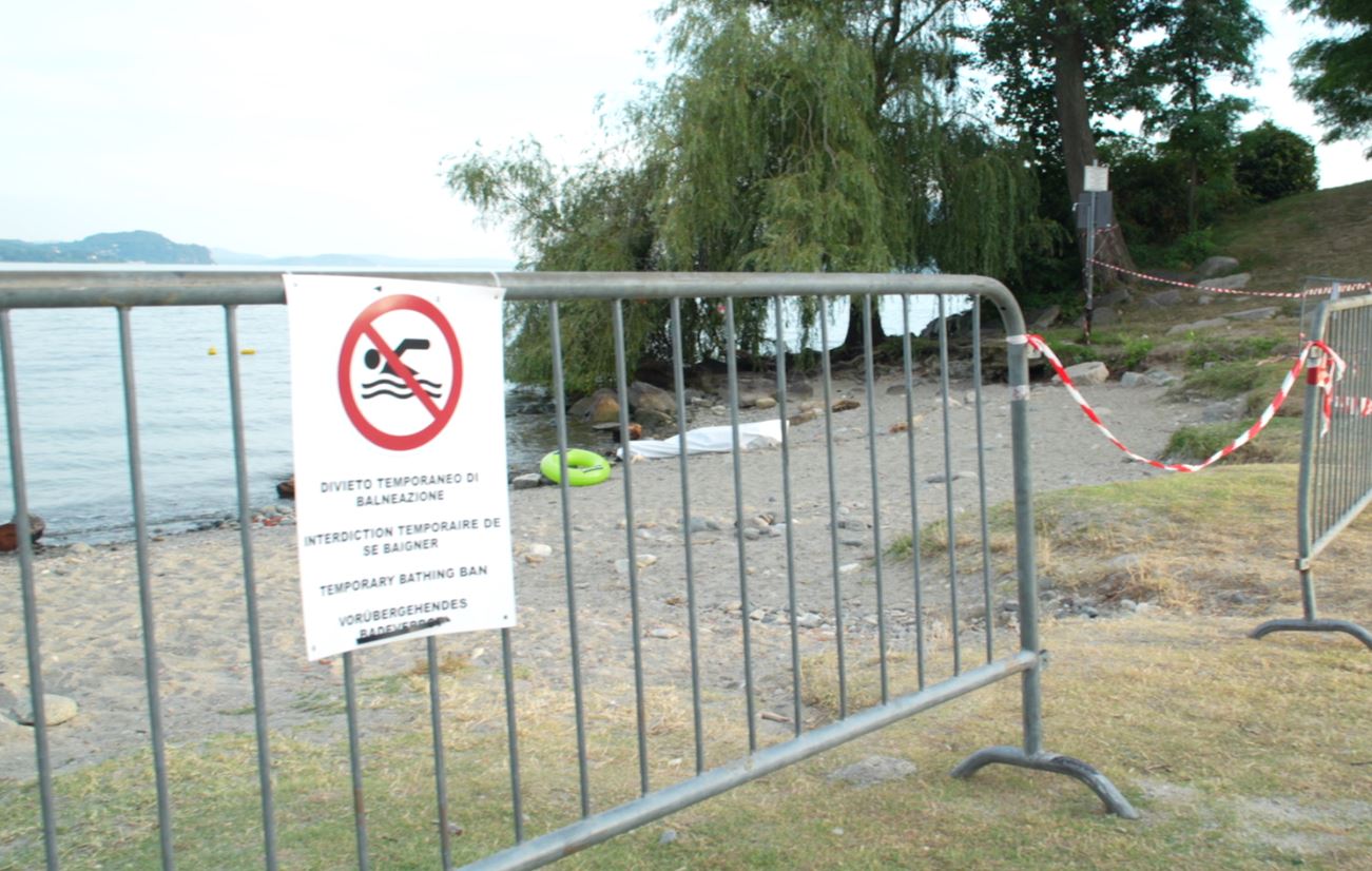 Trentunenne annegato domenica nel lago Maggiore, l'amico che era con lui ha cercato di salvarlo
