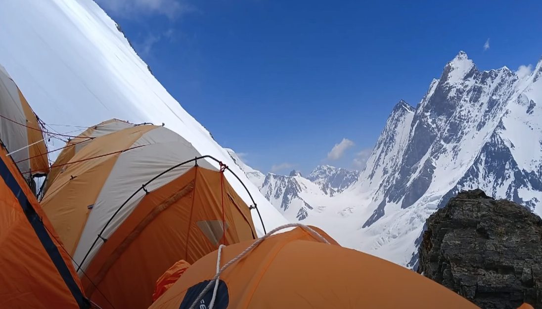 L'alpinista ossolana Cristina Piolini racconta la spedizione K2-70