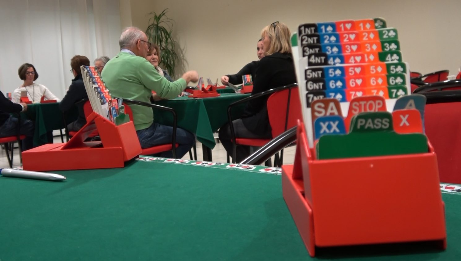 L'11 novembre a Baveno al via un corso di bridge