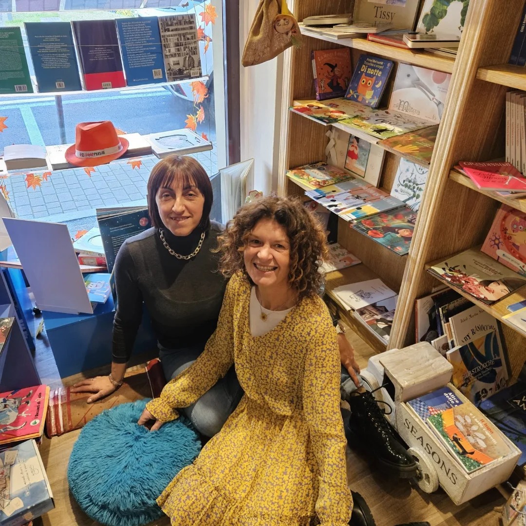 "Svuotata" la vetrina di Evolvo Libri a Gravellona Toce