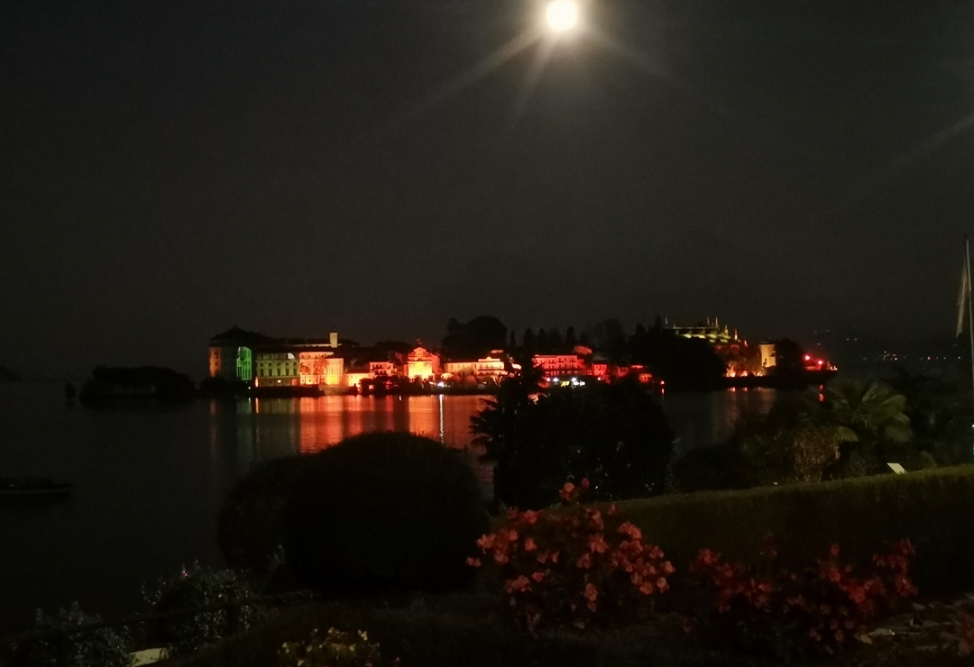 Ultimi giorni per le Isole di Luce, sabato visite guidate da Baveno