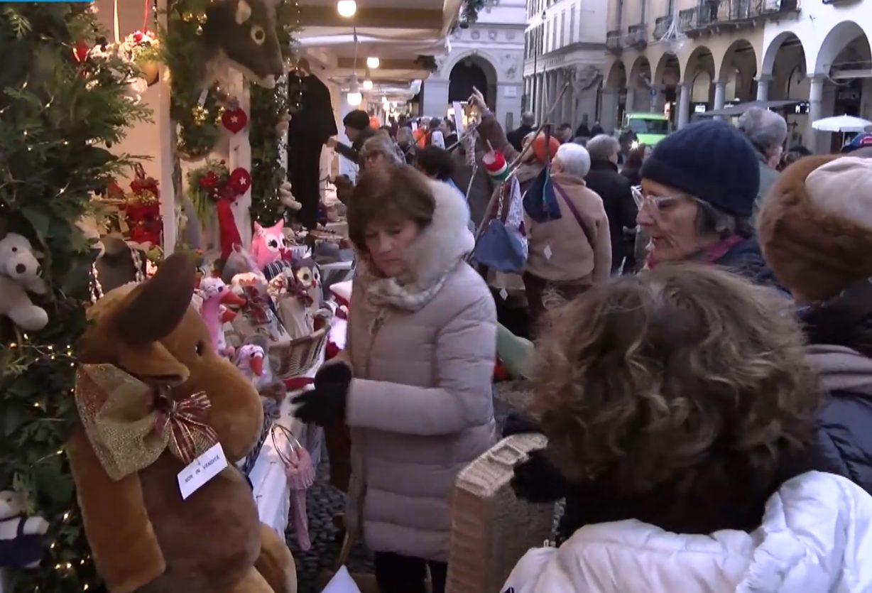 Il Villaggio della solidarietà di Novara a L'Infinito dentro un bisogno