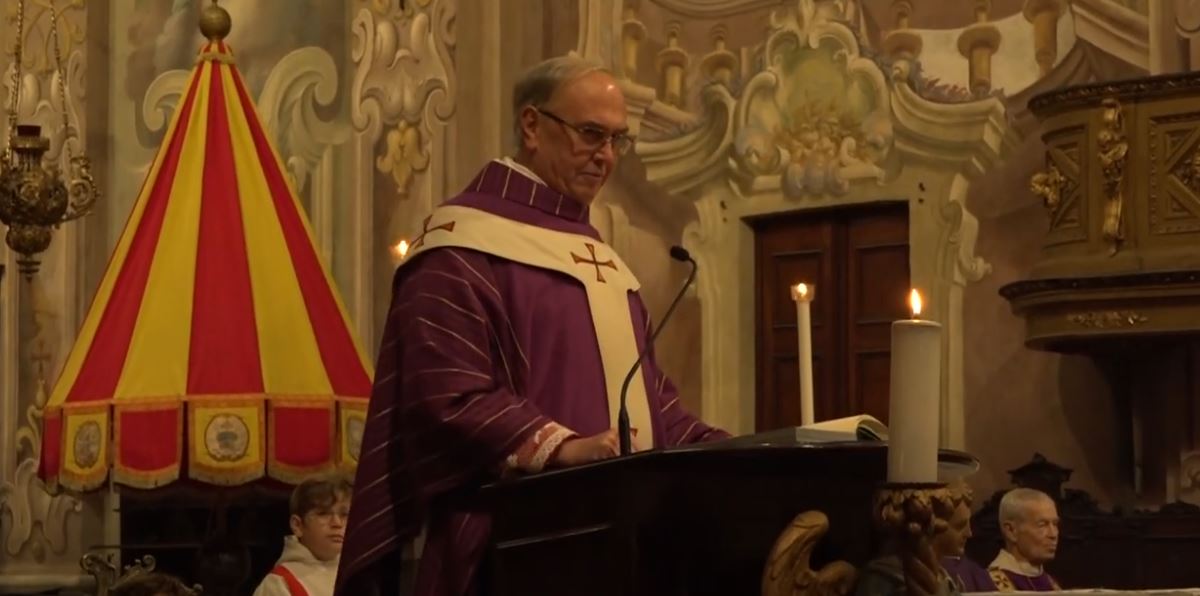 Ieri a Verbania l’ultima messa di don Costantino Manea e il suo saluto ai parrocchiani