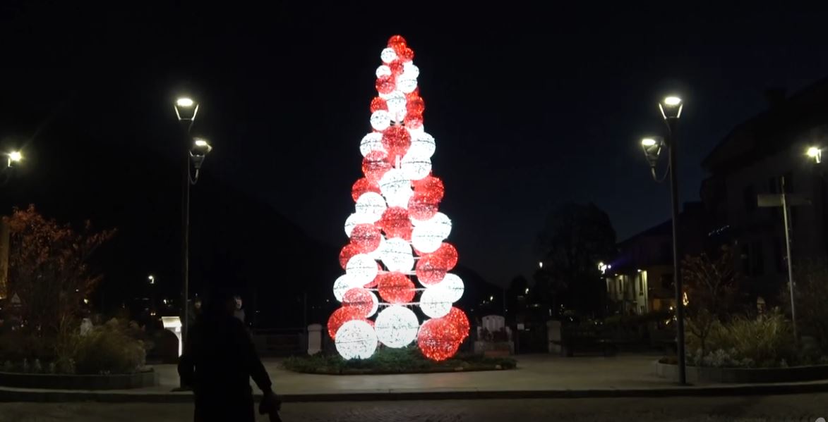 A Omegna le opposizioni consiliari bocciano le luminarie natalizie