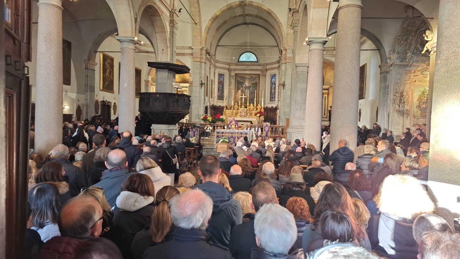 A Verbania l'ultimo saluto a Matteo Auguadro, Matteo Lomazzi ed Enzo Bonini