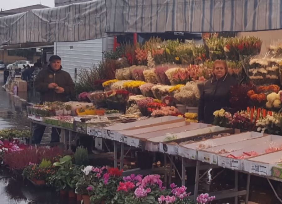 Paola Adamo e Pasquale Biancamano dopo 52 annni di mercati sono andati in pensione