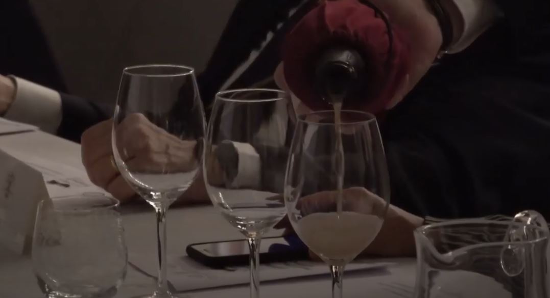 Nuovo codice della strada e ristorazione, a Novara e nel VCO calano i consumi di alcol. Indagine di Fipe Confcommercio