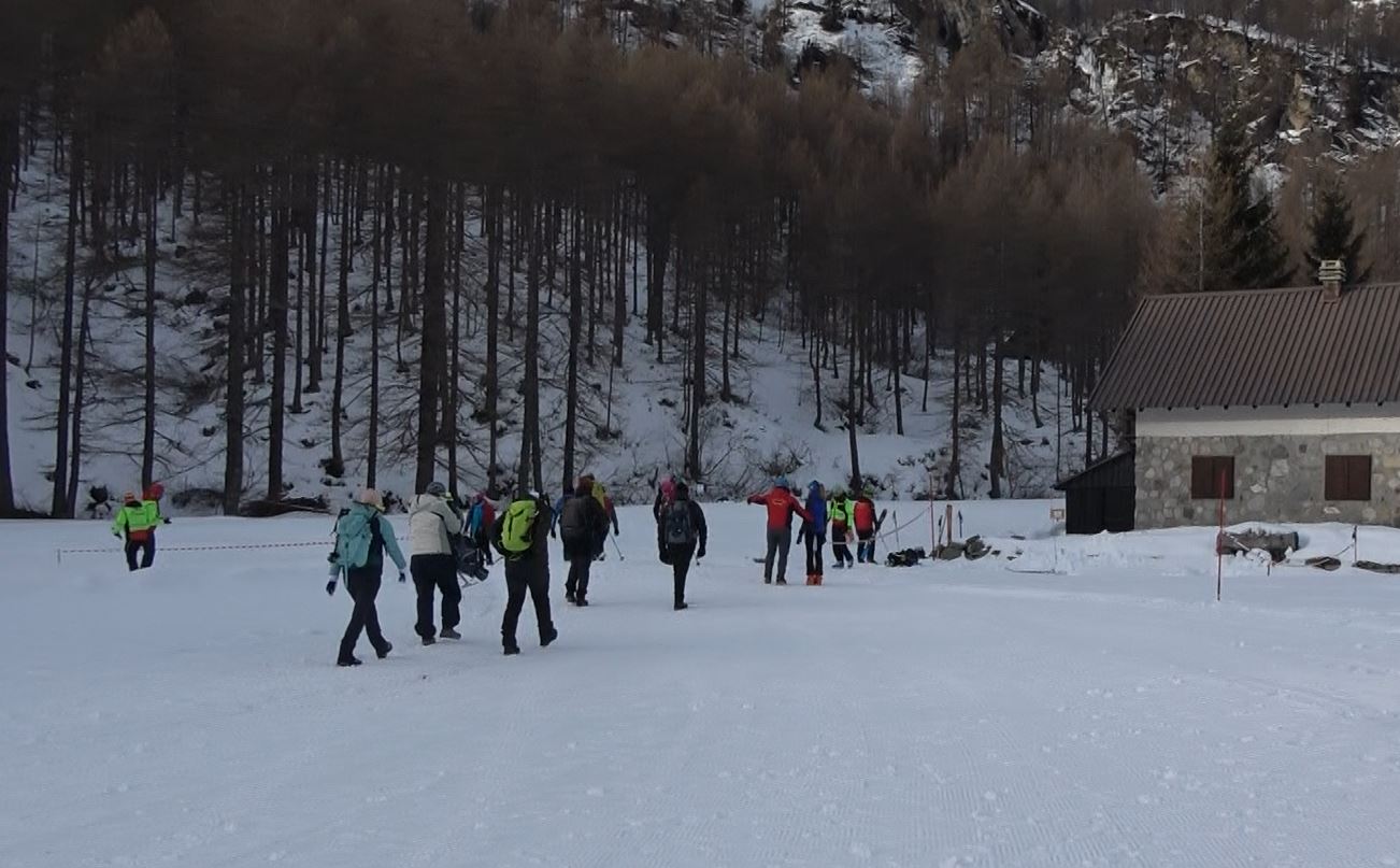 Portato in salvo escursionista ferito al Devero