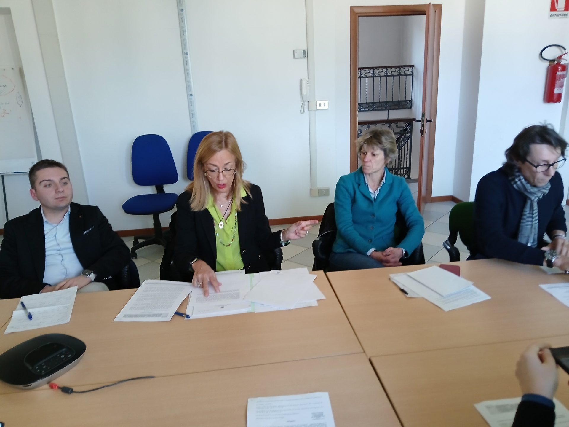 Quartieri, Cristina e Rabaini: "Il Prefetto sospenda le delibere. Solo il consiglio comunale può modificare il regolamento"