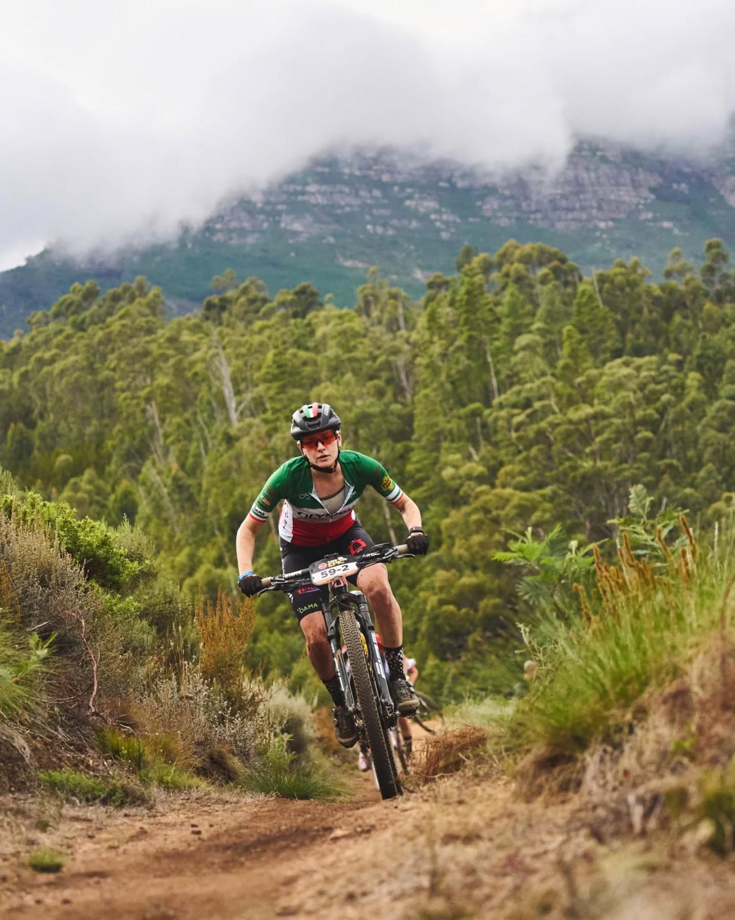 La cusiana Claudia Peretti quinta alla Cape Epic con Katarzina Sosna.