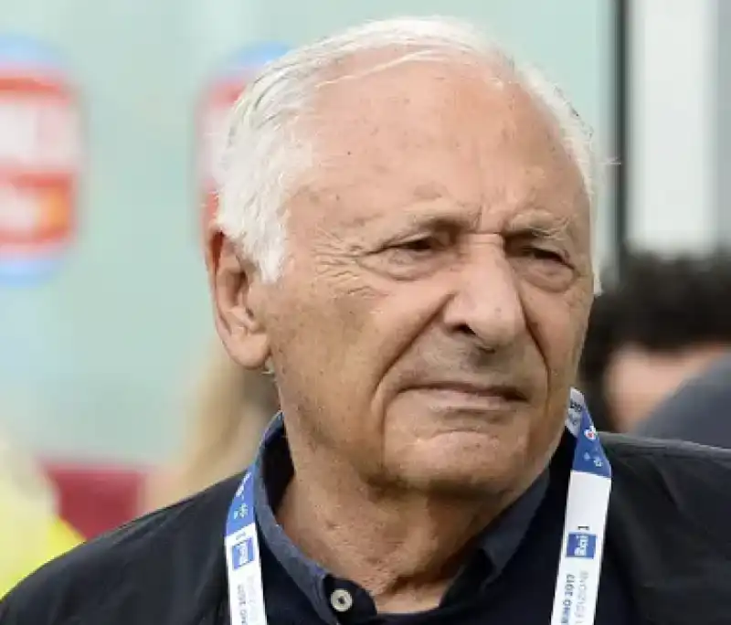 Arona, concertone con Mogol il 20 giugno a Punta Vevera