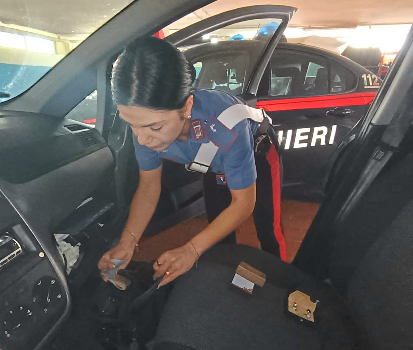 Maltratta la compagna e la minaccia con coltello. Arrestato dai Carabinieri