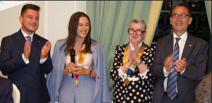 Rotary Vco, passaggio di consegne tra Andrea Lux e la nuova presidente Mariateresa Moro