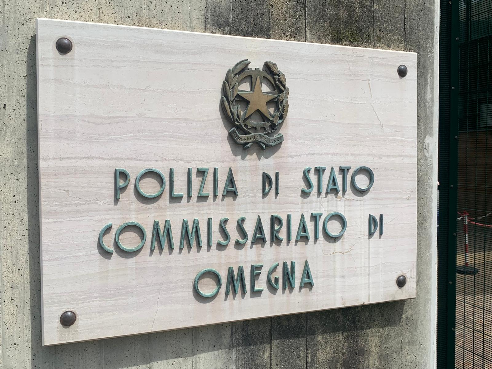Elude il controllo della Polizia e viene trovato in possesso di un coltello, giovane denunciato dagli agenti del Commissariato di Omegna