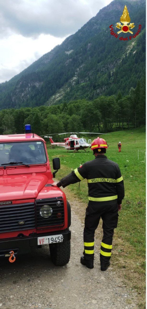 Due escursionisti recuperati al Devero dall'elicottero dei Vigili del fuoco