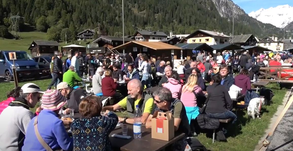 Un successo la Festa della patata Walser a Formazza, molto apprezzate le cene nelle case tipiche