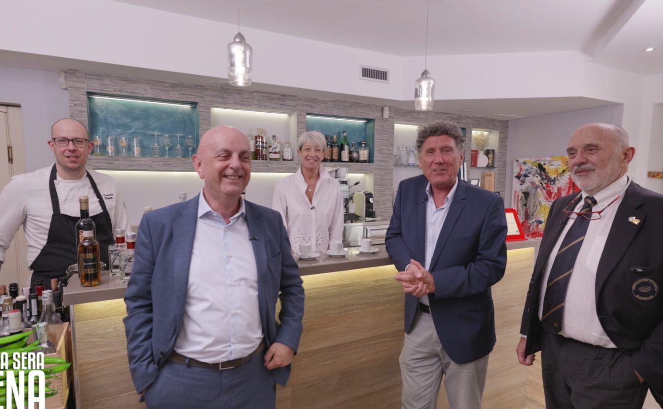 Metti una sera a cena é al ristorante La stresa