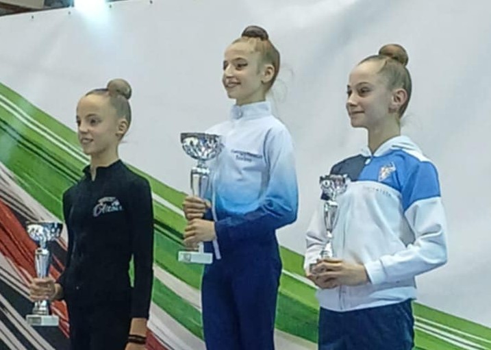 Dellamora, Lux, Mazzi e Bogani ai tricolori di ritmica nelle loro categorie