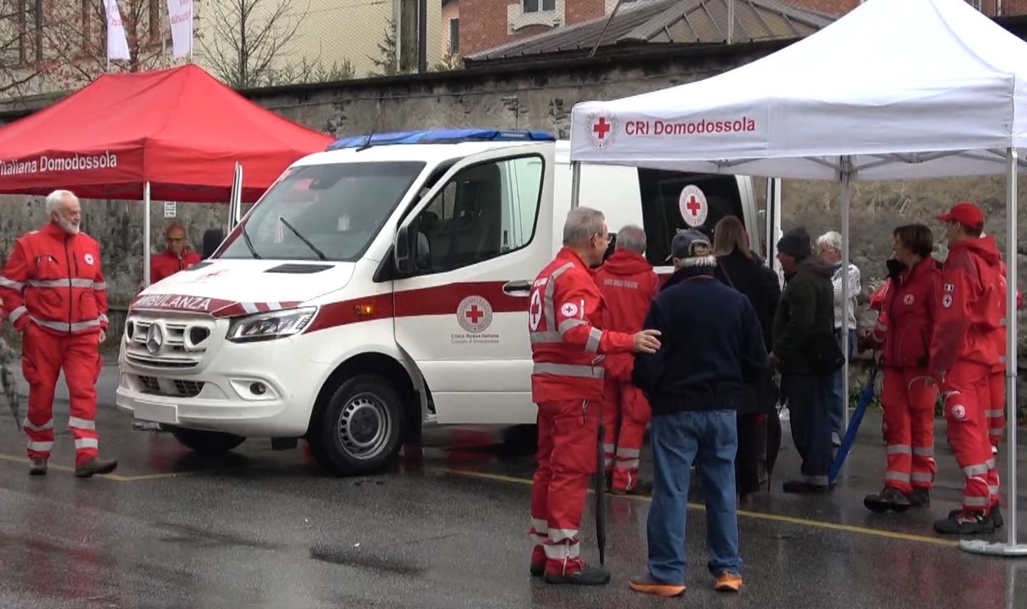 Una nuova ambulanza per la Croce Rossa di Domodossola