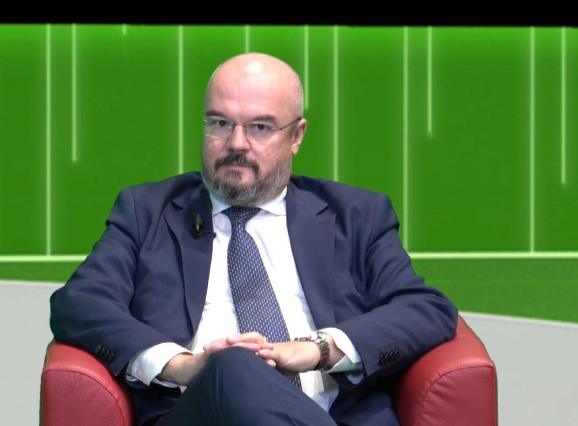 Il sasso nello stagno : Sotto attacco