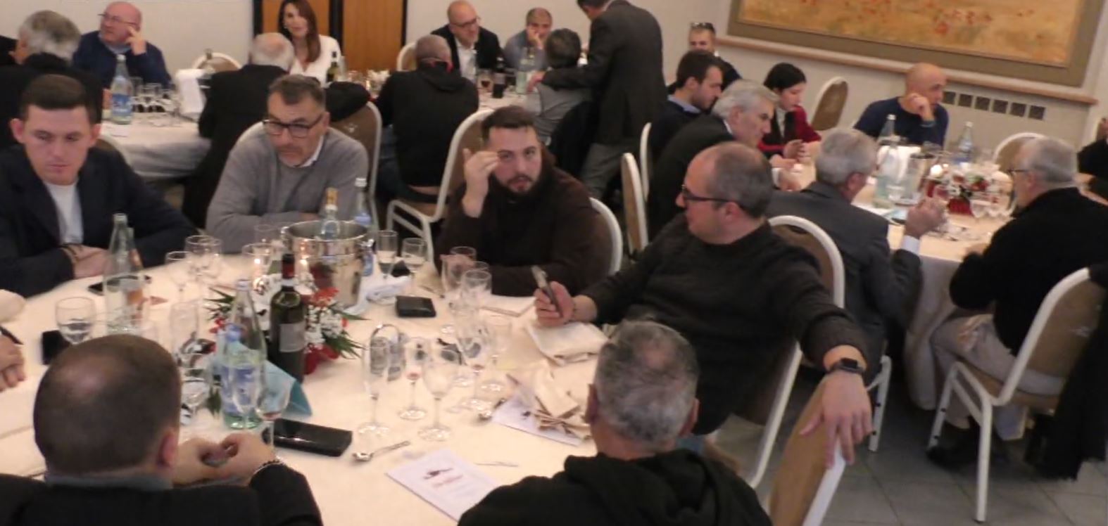 Ultima puntata dell'anno per Dilettanti per Dire