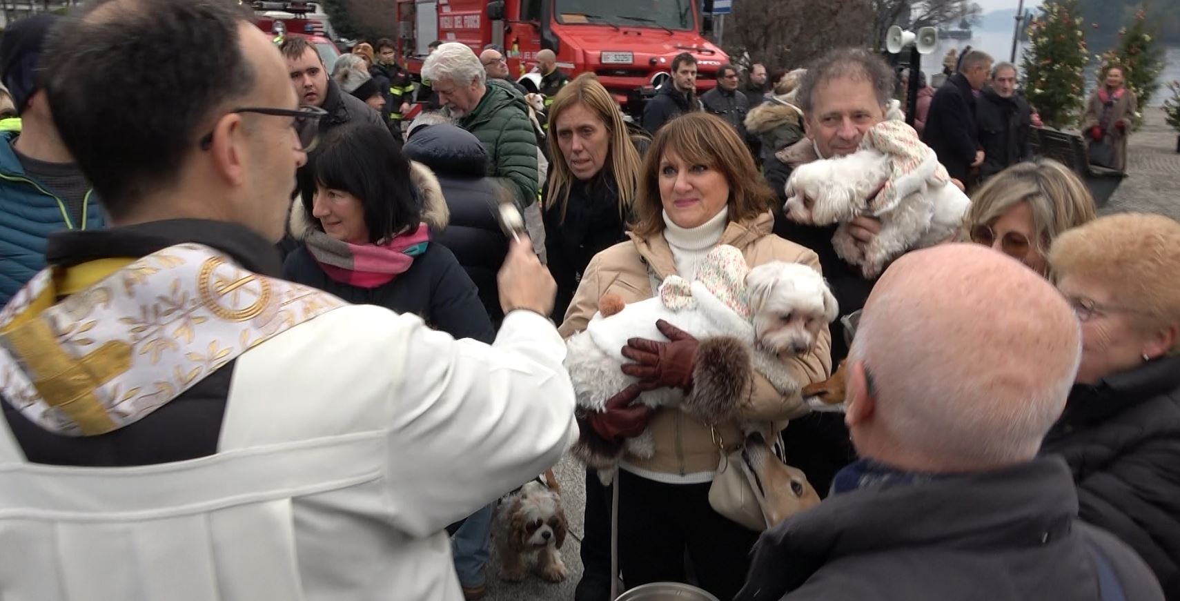 A Verbania Pallanza la scorsa domenica benedizione degli animali e dei mezzi di soccorso