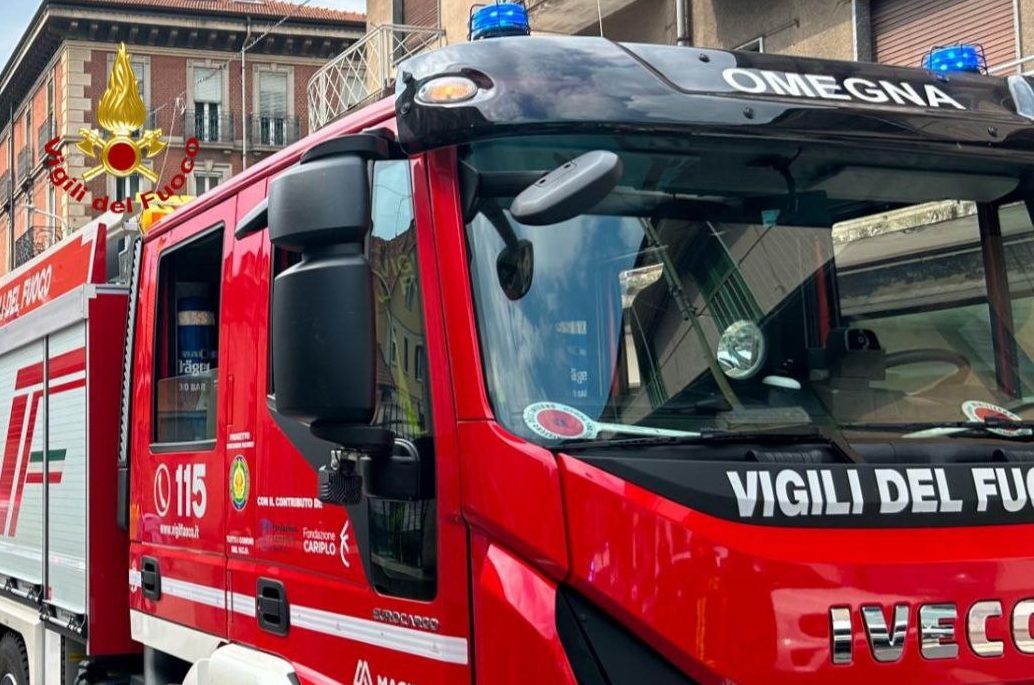 Dito incastrato in una chiave inglese. Ragazzino soccorso dai pompieri