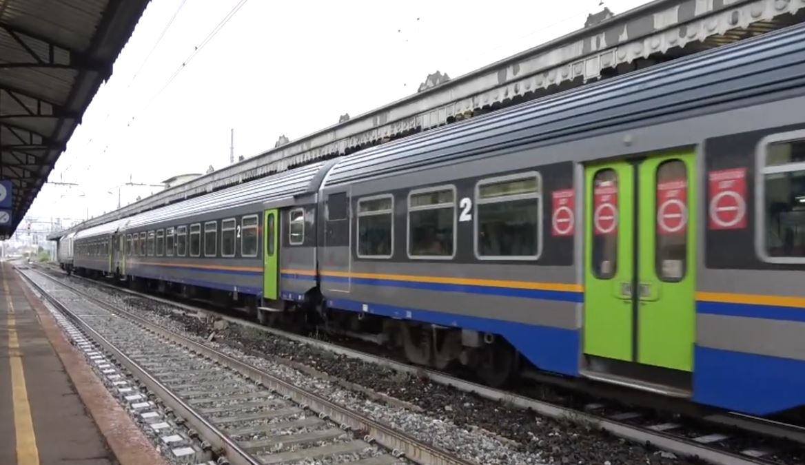 Disservizi ferroviari, Vitale a Gusmeroli: "Bisogna coinvolgere il Ministero"