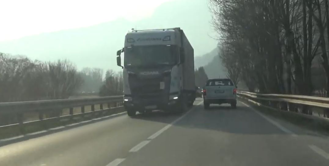 Allarme autotrasportatori sul caro gasolio: "Il costo ha superato i livelli di sostenibilità"