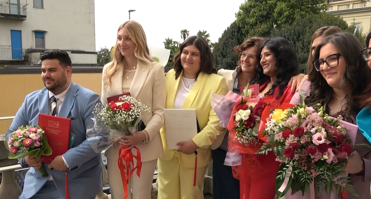 5 neo laureati per il corso di infermieristica a Verbania, ieri la proclamazione