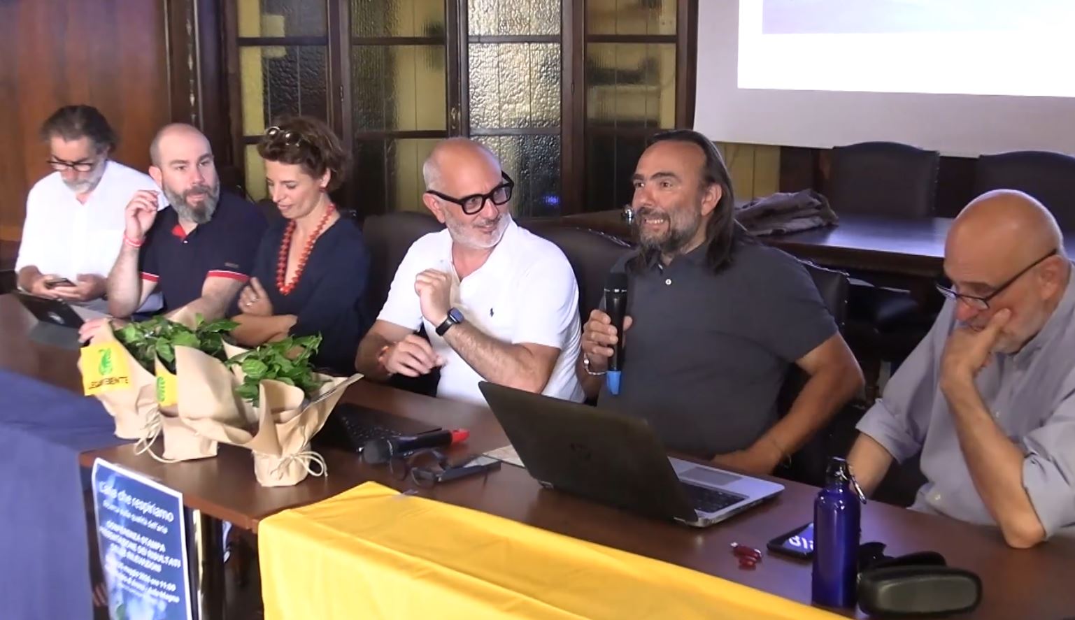 Presentati ad Arona i dati sulla qualità dell'aria raccolti da Legambiente con Impronta civica