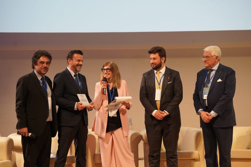 L'intelligenza artificiale entra in sala operatoria. Premiato a Roma il progetto di Coq di Omegna e Asl Vco