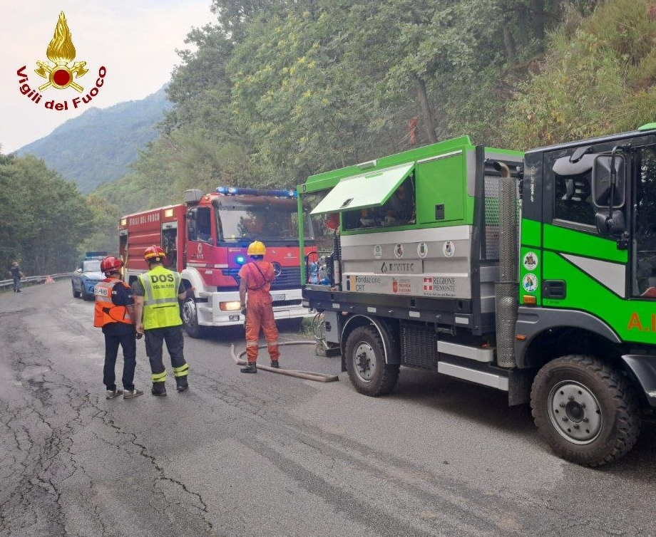 Spento l'incendio boschivo di Agrano