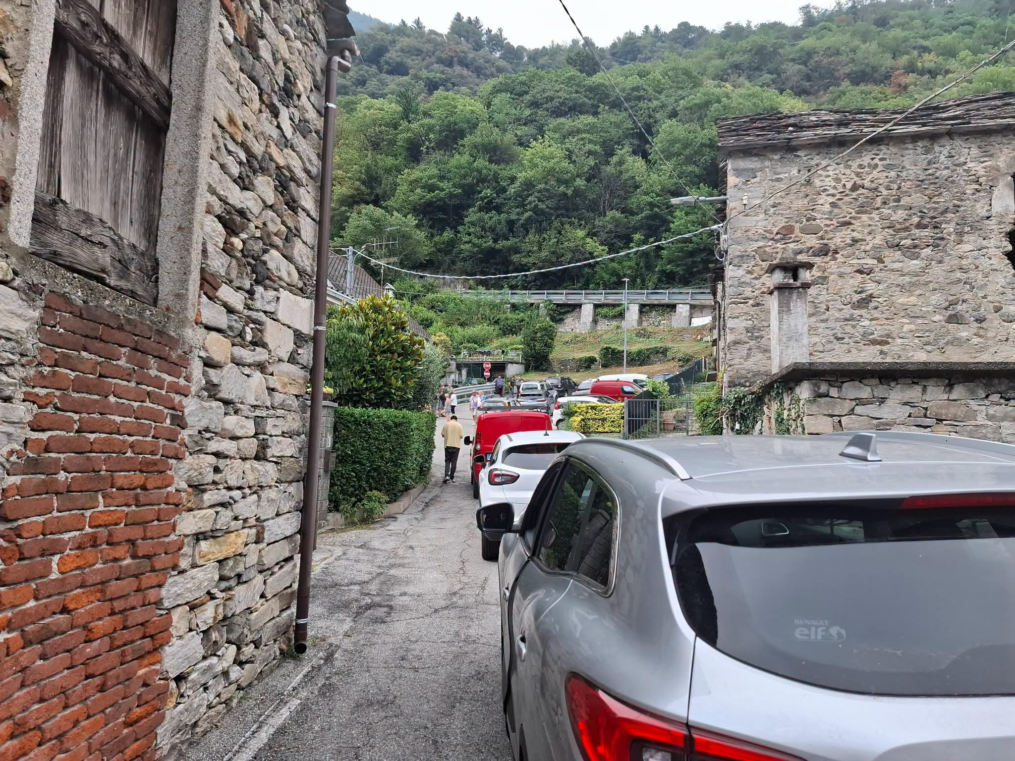 Incendio Premosello: abitanti di Colloro rientrano a casa