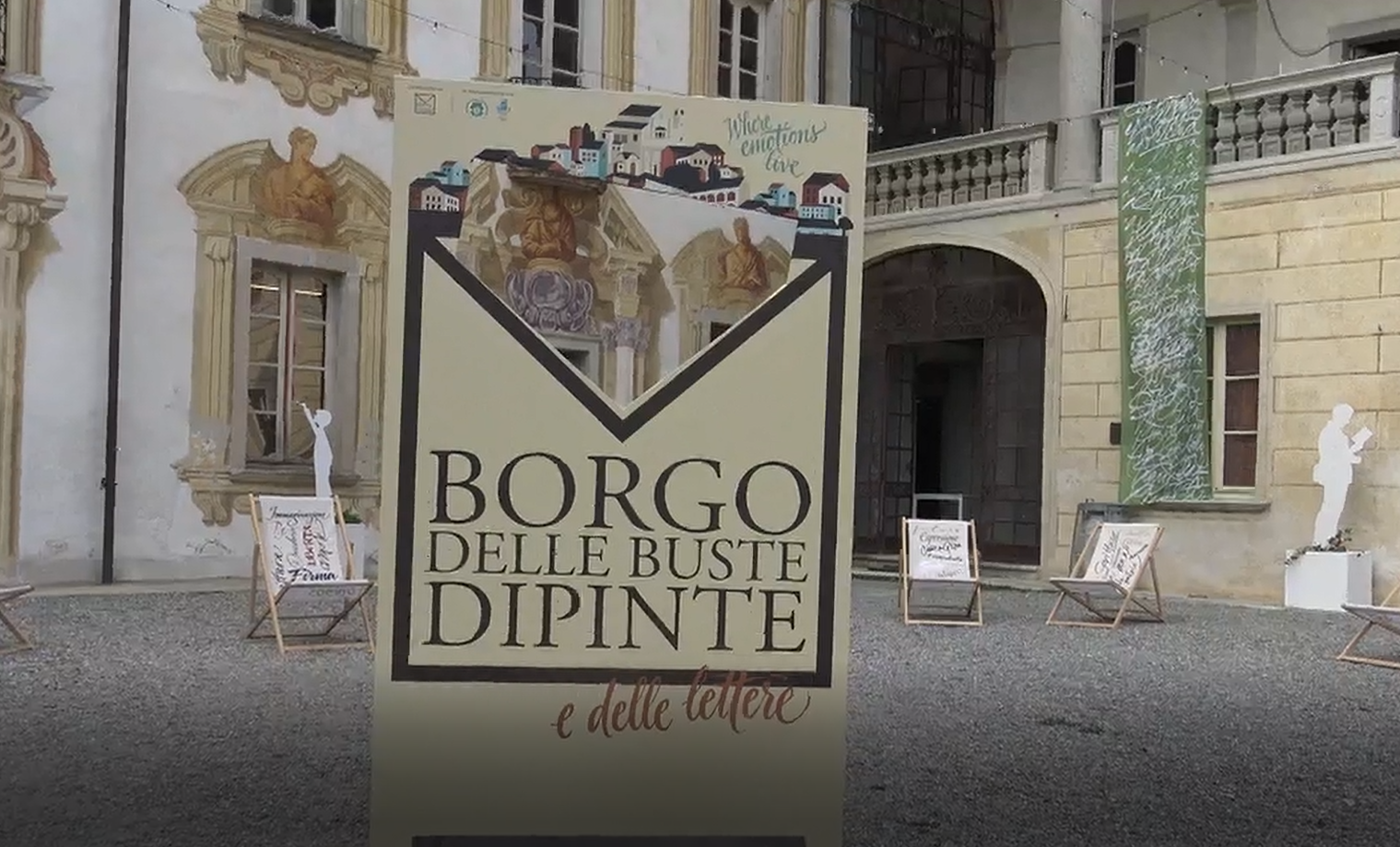 Miasino, Borgo delle buste dipinte