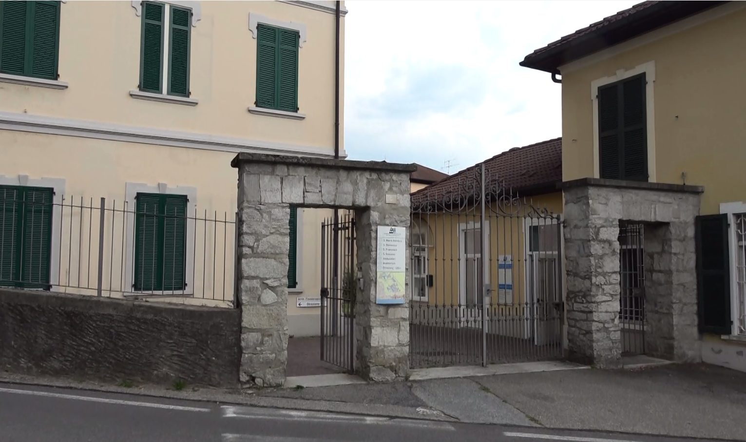 Sacra Famiglia al tavolo con le istituzioni del territorio