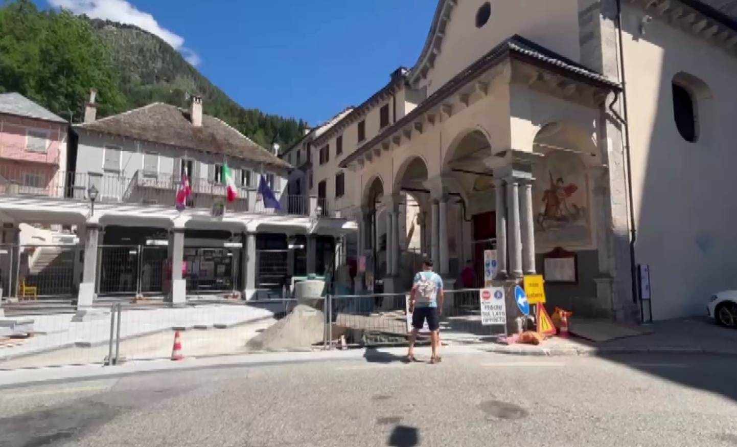 Re : rifatto il piazzale antistante il Santuario