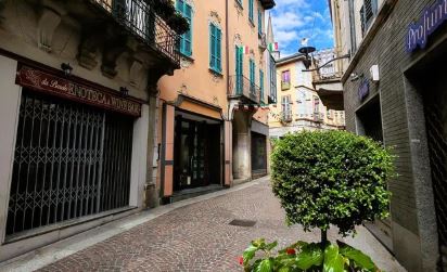 Omegna, fino al 12 settembre in via Cavallotti chiusura dei bar all'1. Ordinanza del sindaco