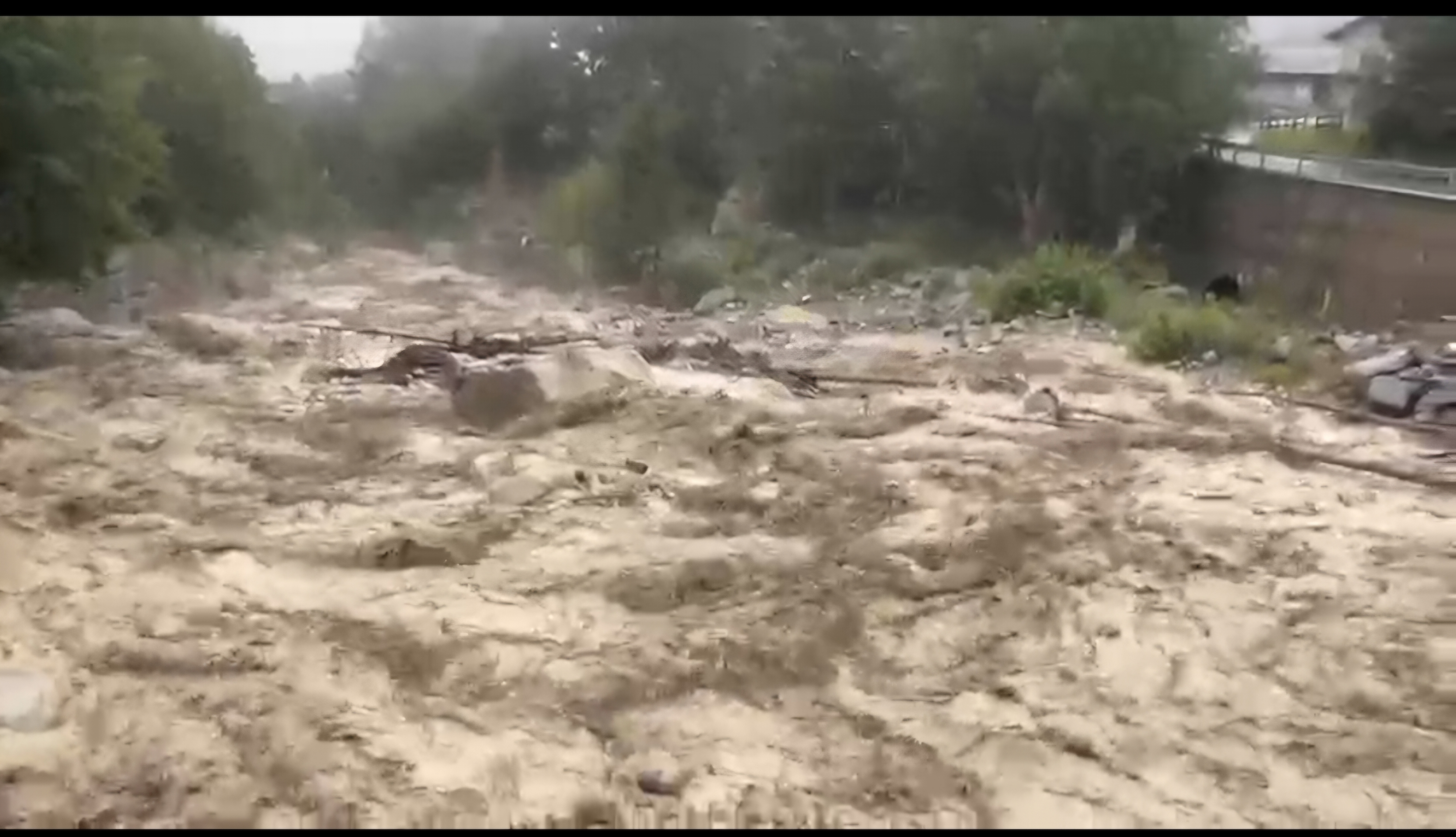 Rientrata l'allerta a Macugnaga per la piena del fiume Anza