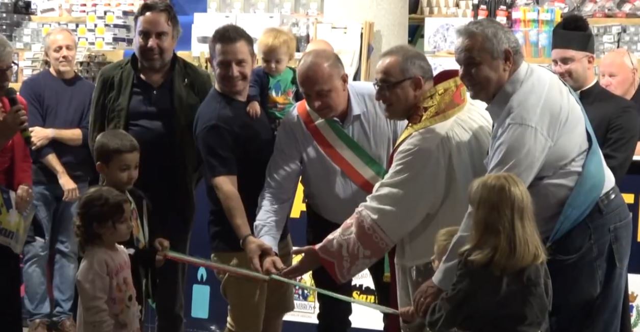 Taglio del nastro ieri sera per l'edizione numero 123 della Festa di San Vito a Omegna