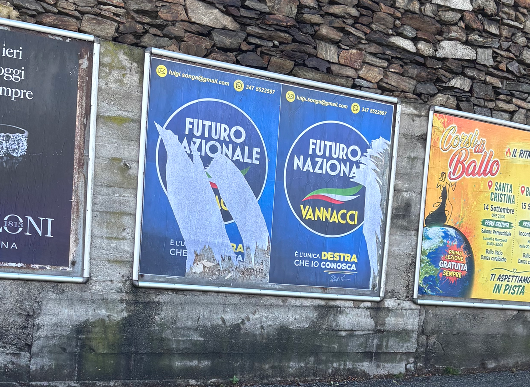 Omegna, imbrattato manifesto di Futuro Nazionale