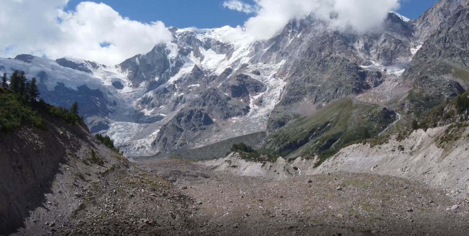 Legambiente, 'estate horribilis' per i ghiacciai delle Alpi