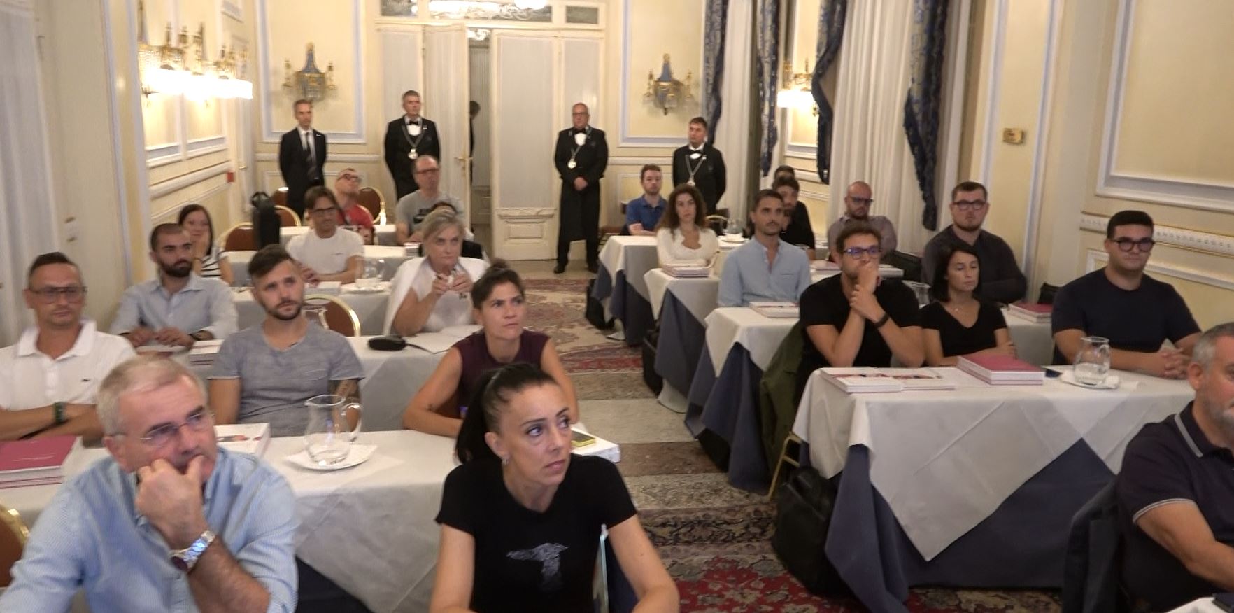 Aspiranti sommelier sui banchi di scuola, partito il primo livello di corso di Ais Verbania